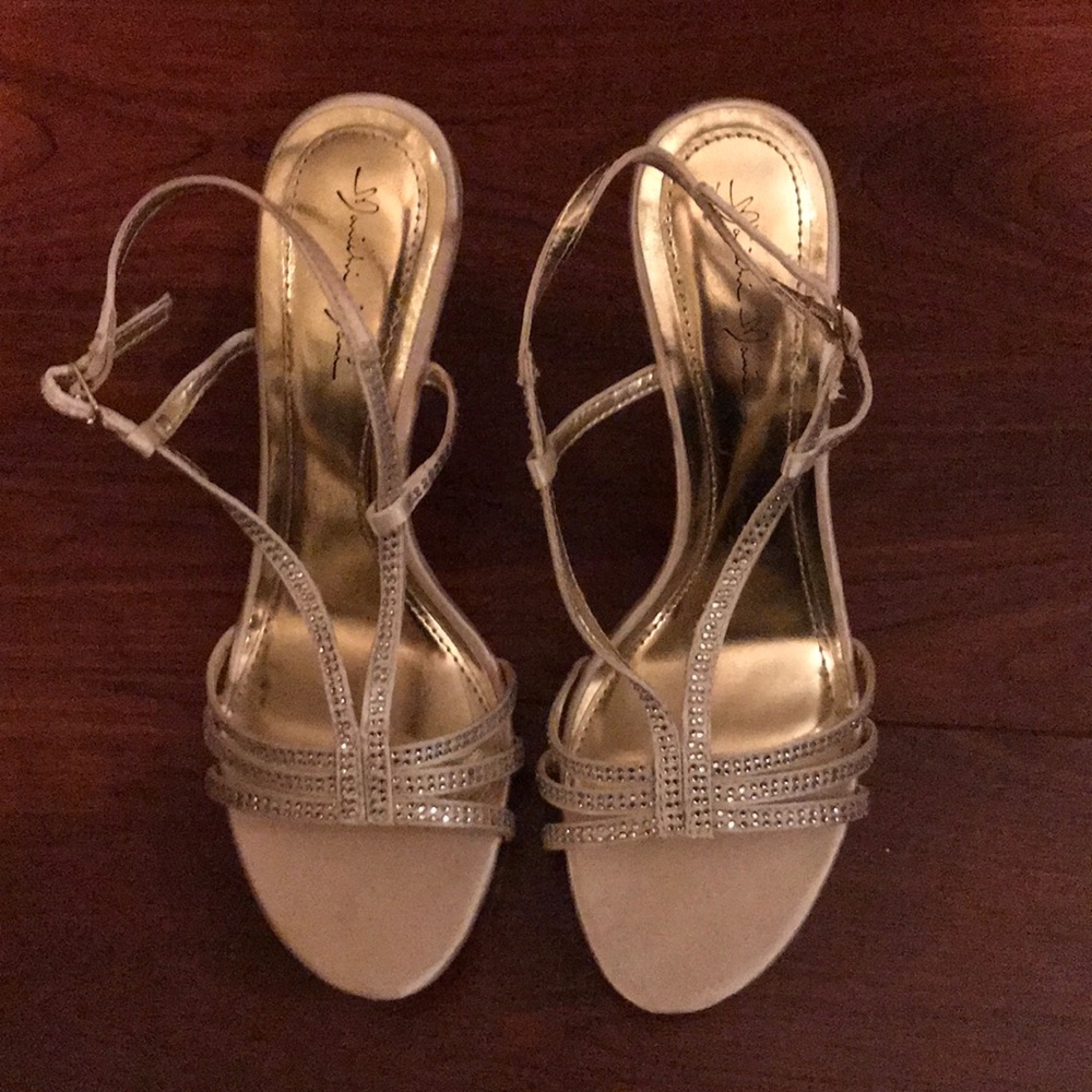 Beautiful gold and rhinestone formal dress shoes.